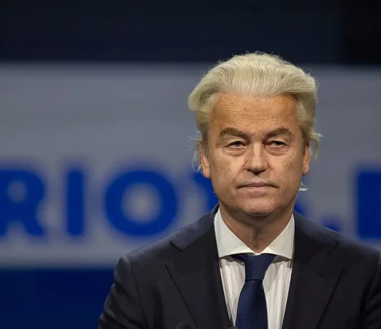 Geert Wilders leaves government