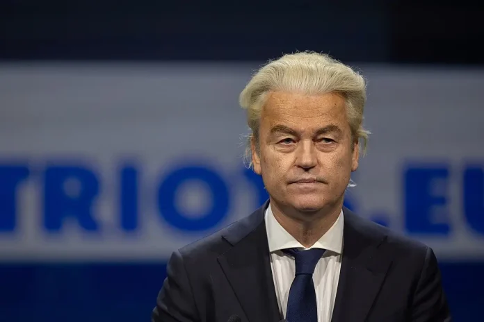 Geert Wilders leaves government
